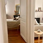 Parisian Nest
